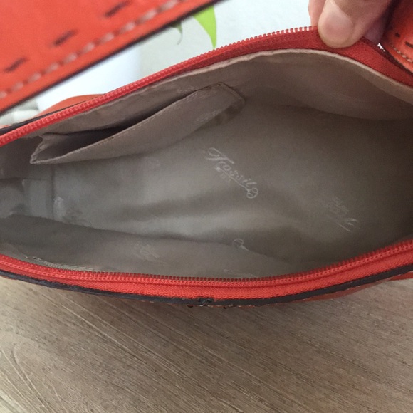 Fossil leather shoulder bag. - Picture 7 of 12